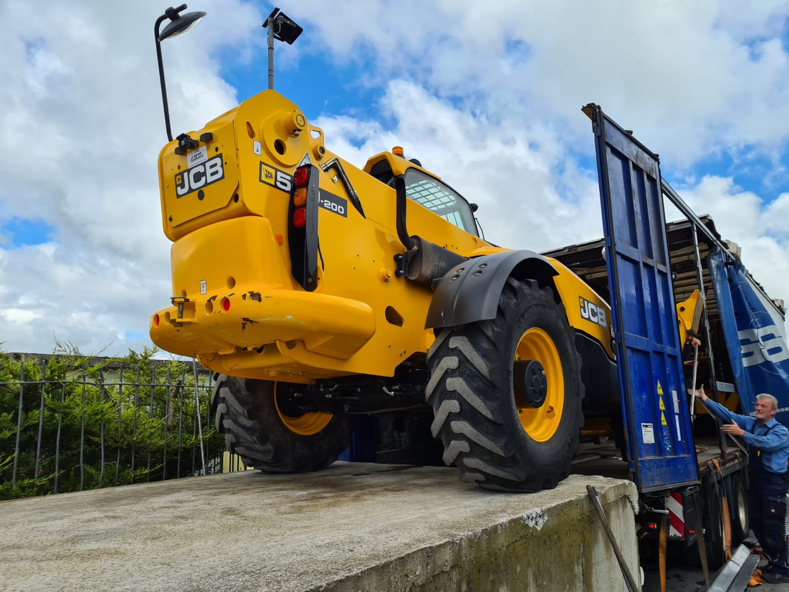 2 loads of  JCBs...SOLD...to a customer in Germany